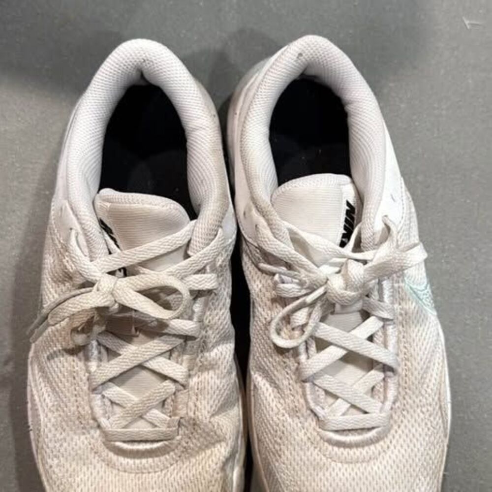 Nike Legend Essential 3 Next Nature